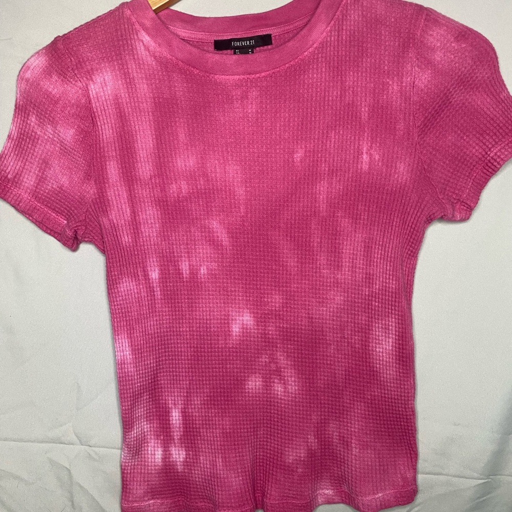 Forever 21 pink crop top